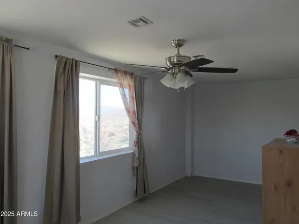 $379,000 | 6085 South Euclid Drive, Miami, AZ 85539