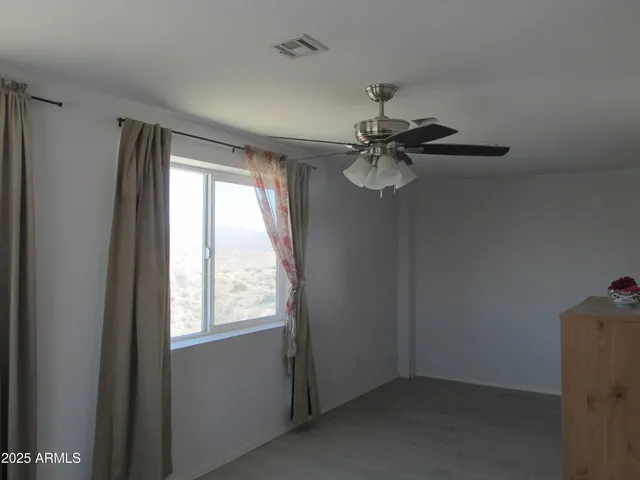 $394,000 | 6085 South Euclid Drive, Claypool, AZ 85532