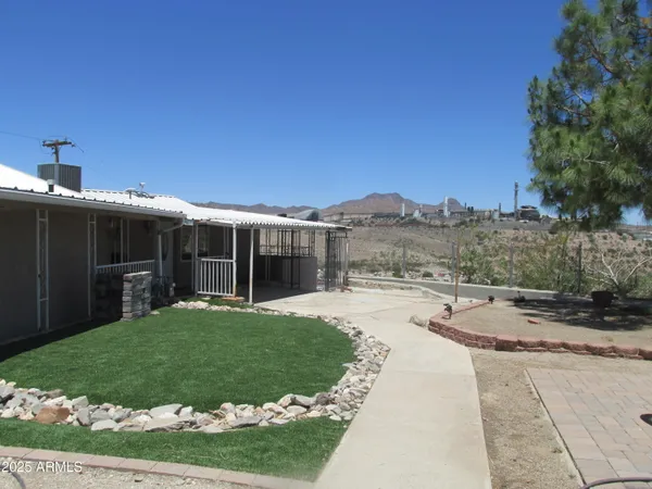 $379,000 | 6085 South Euclid Drive, Miami, AZ 85539