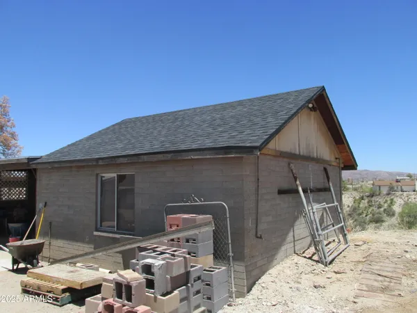 $379,000 | 6085 South Euclid Drive, Miami, AZ 85539