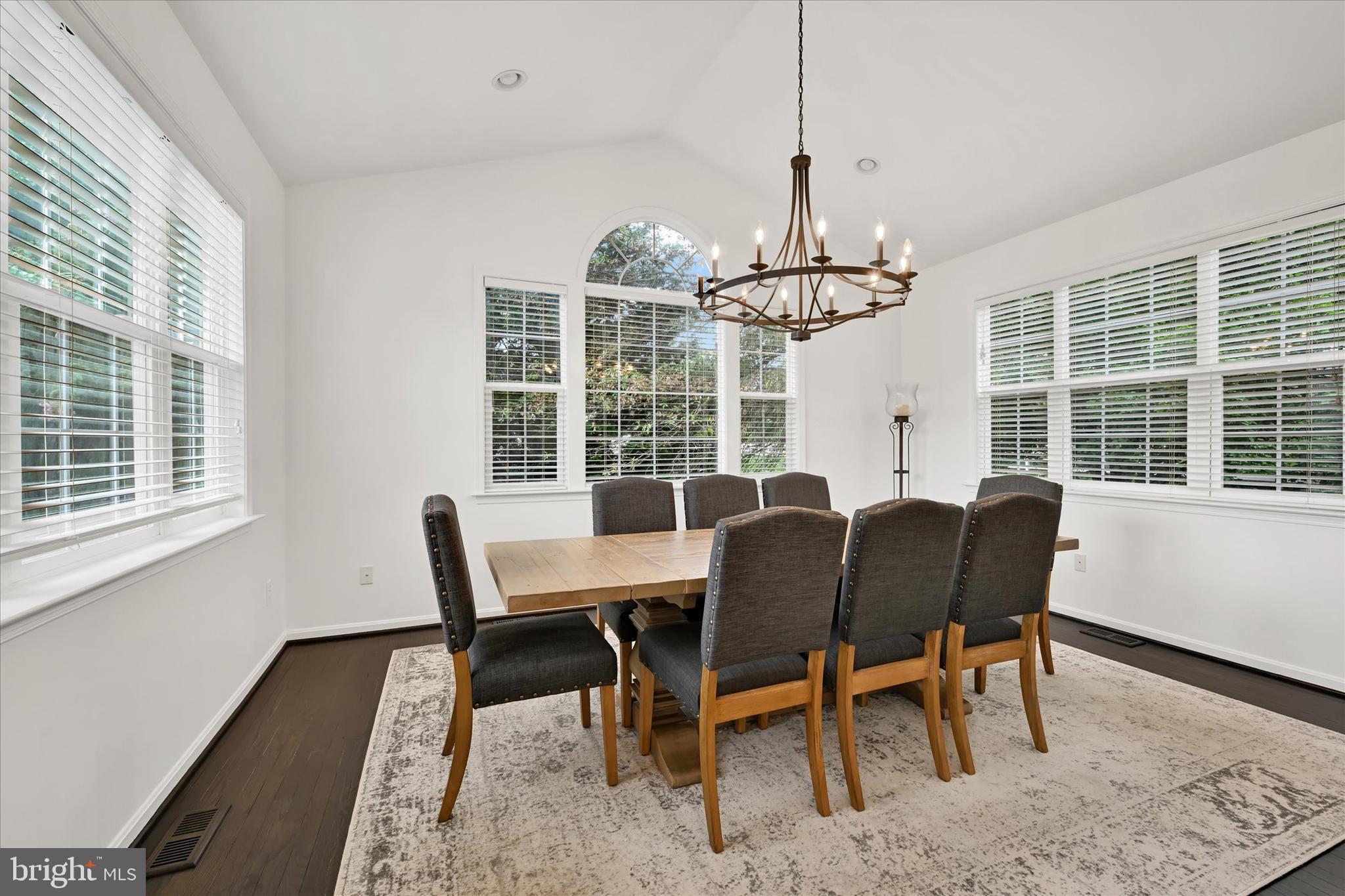 6151 Challedon Circle Mount Airy, MD 21771 - Photo 16 of 55