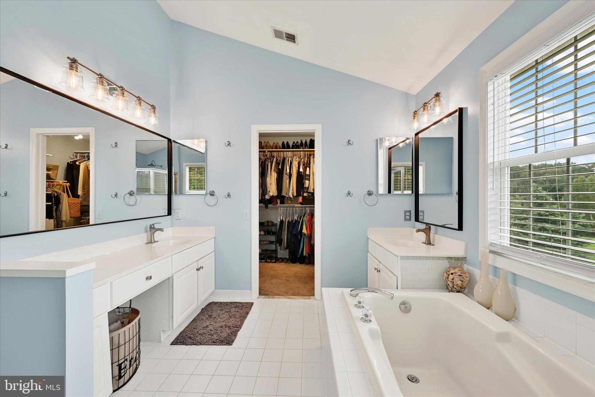 6151 Challedon Circle Mount Airy, MD 21771 - Photo 20 of 55