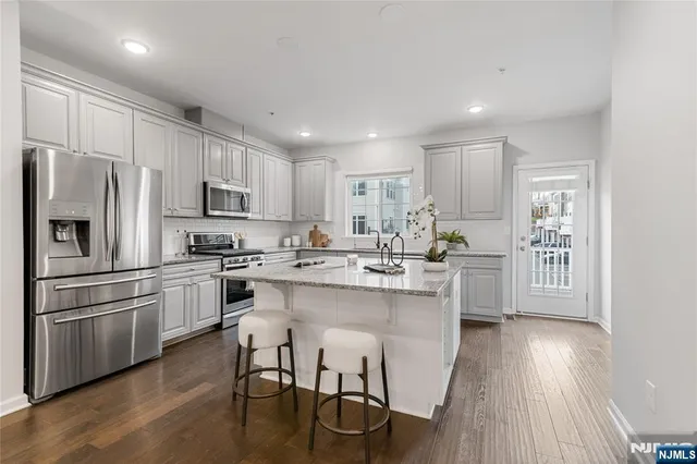 $849,000 | 68 Wesmont Drive, Wood-Ridge, NJ 07075