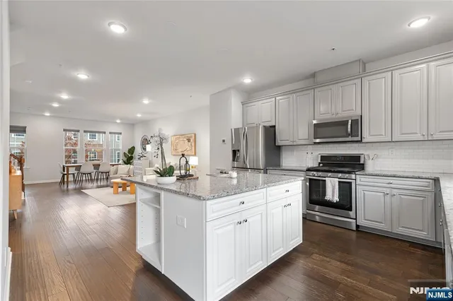 $849,000 | 68 Wesmont Drive, Wood-Ridge, NJ 07075