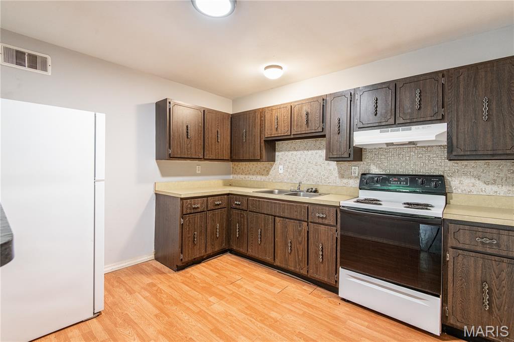 3004 Pembroke Lane, Unit 65 High Ridge, MO 63049 - Photo 6 of 13