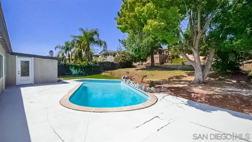 9608 Abbeyfield Road Santee, CA 92071 - Photo 22 of 25 Gallery Image 22