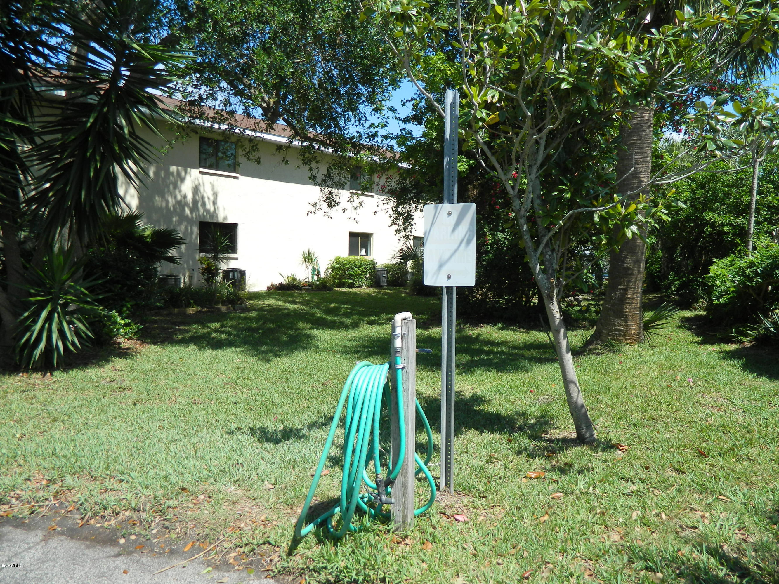 500 Catalina Road, Unit 404 Cocoa Beach, FL 32931 - Photo 14 of 26 vehicle wash