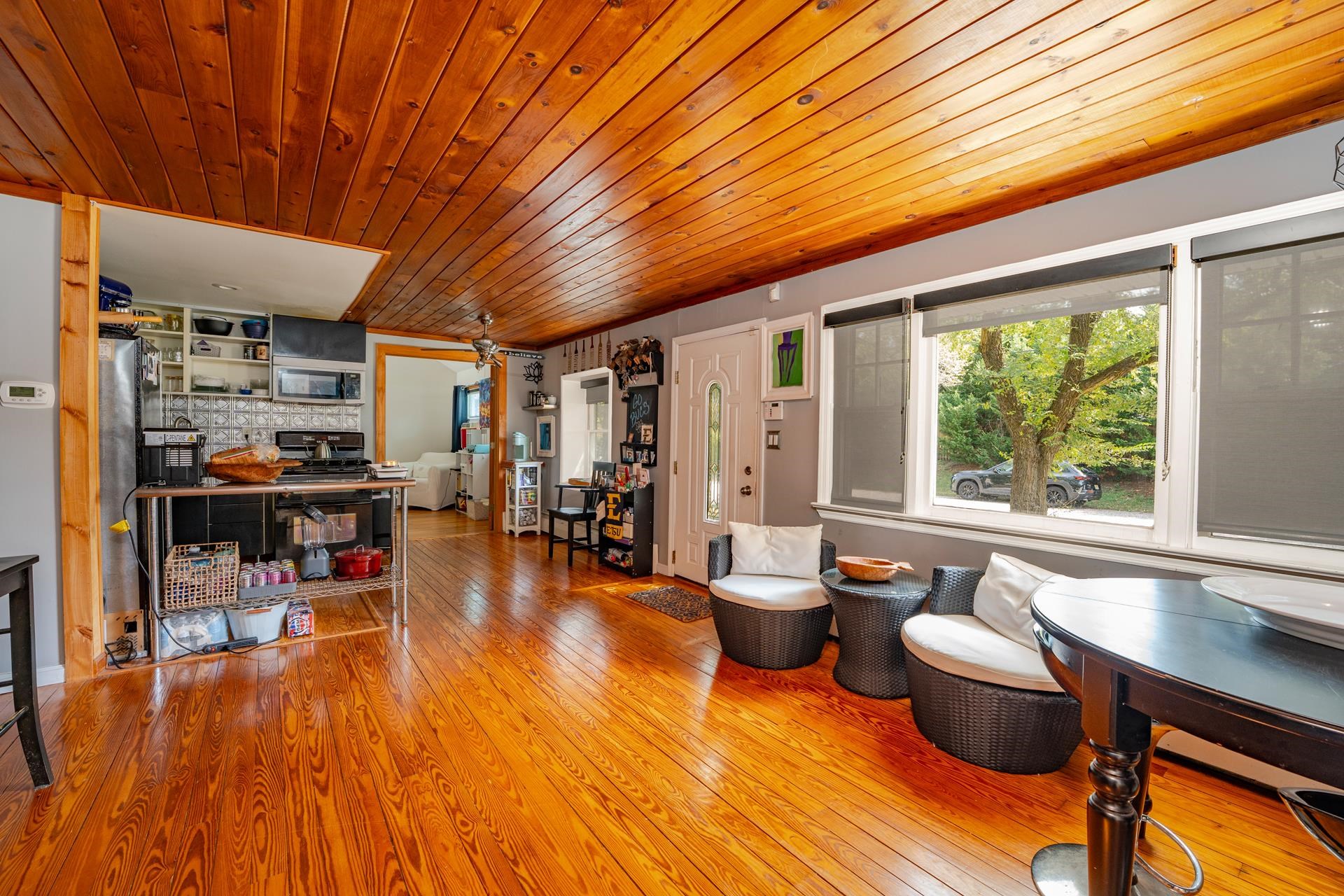 32 Norwood Road Marmora, NJ 08223 - Photo 9 of 32 a living room with furniture and wooden floor