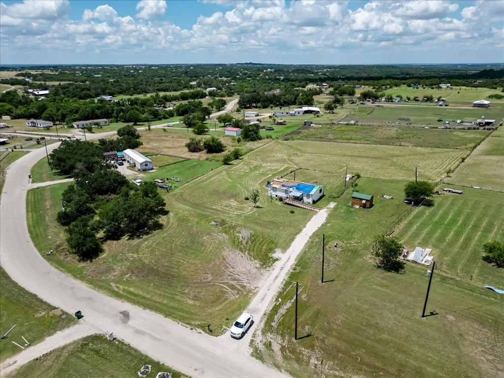 108 Lelon Lane Springtown, TX 76082 - Photo 11 of 20