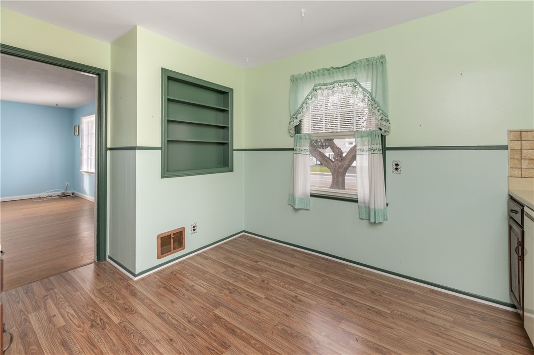 65 English Road Greece, NY 14616 - Photo 12 of 43