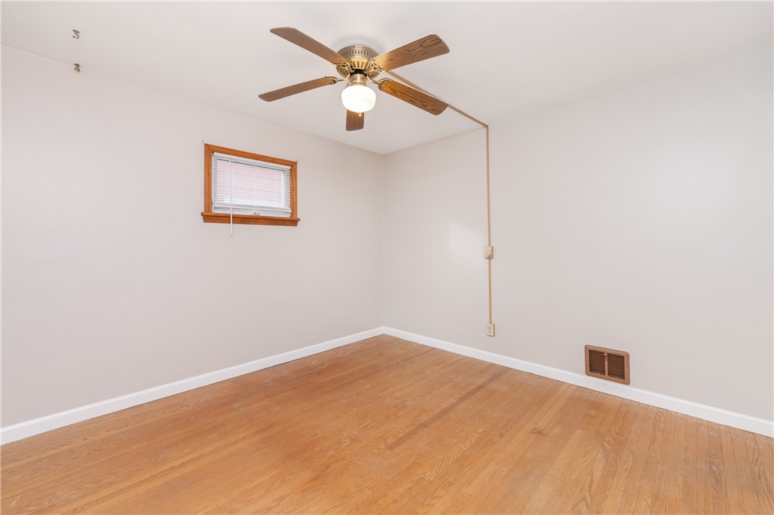 65 English Road Greece, NY 14616 - Photo 23 of 43