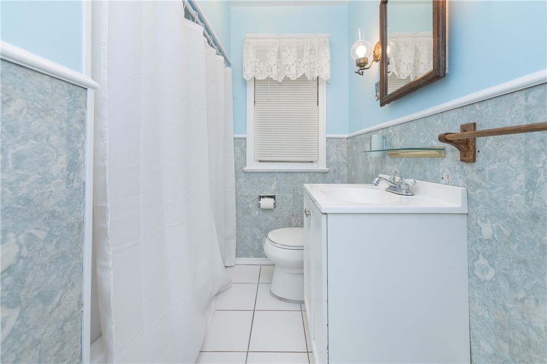 65 English Road Greece, NY 14616 - Photo 24 of 43