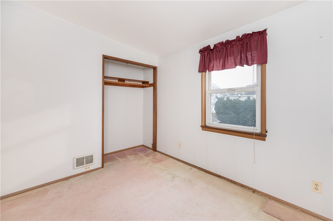 65 English Road Greece, NY 14616 - Photo 31 of 43