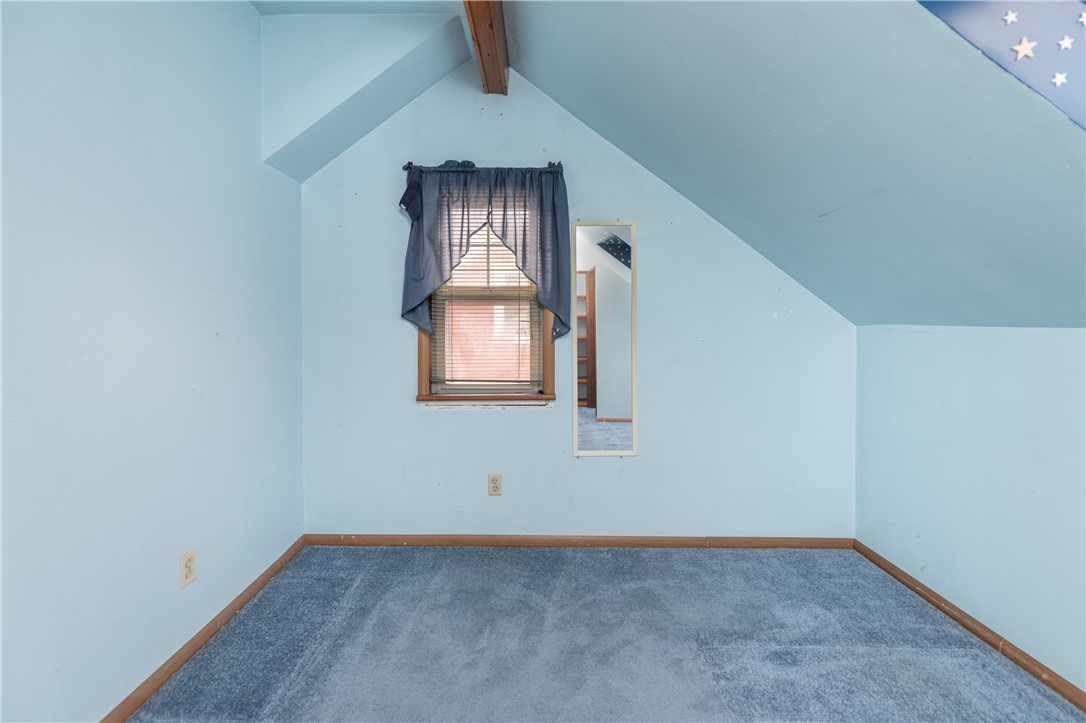 65 English Road Greece, NY 14616 - Photo 34 of 43