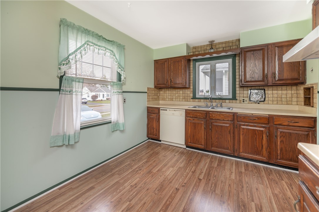 65 English Road Greece, NY 14616 - Photo 10 of 43