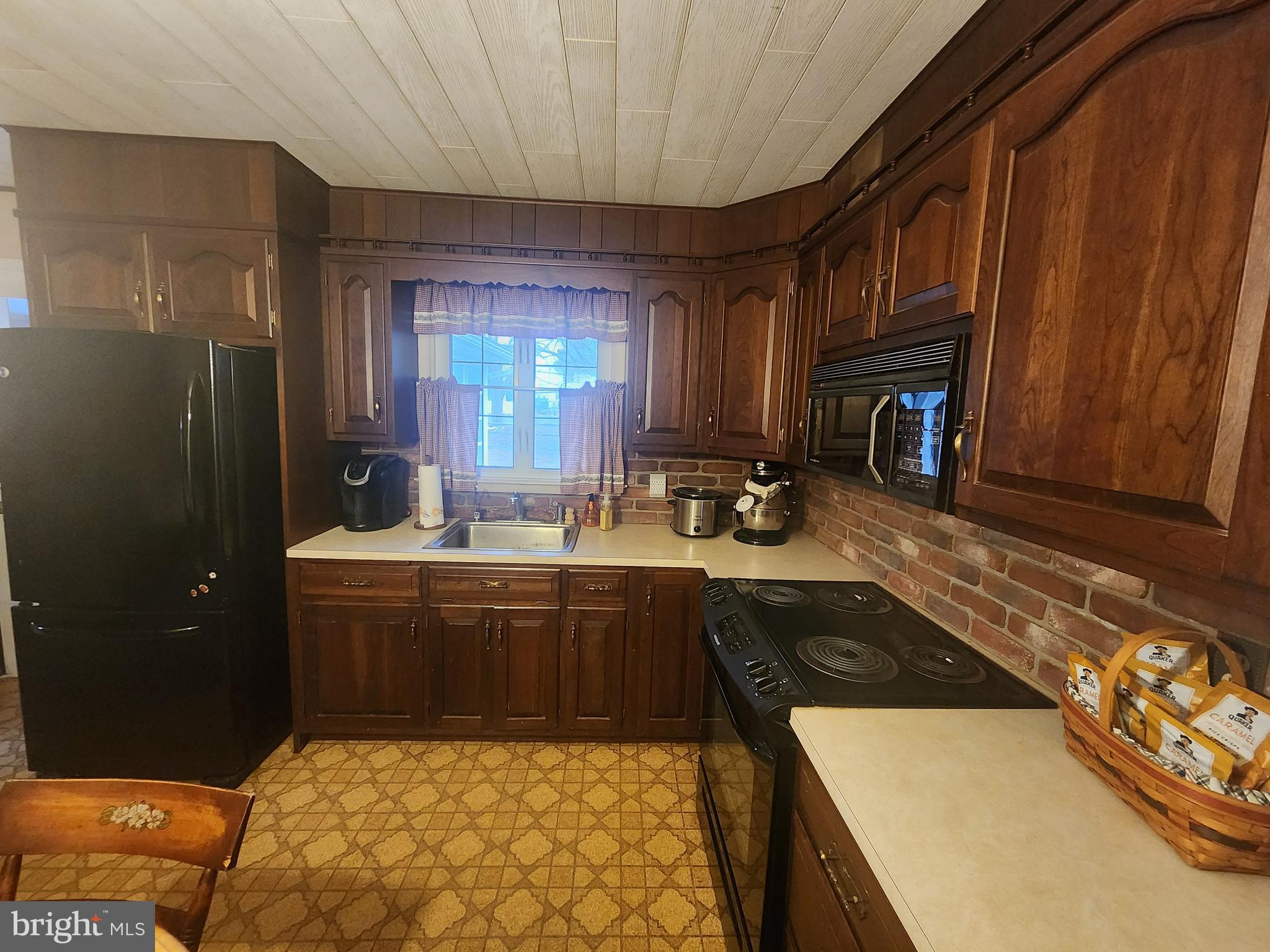 3116 Linda Lane Sinking Spring, PA 19608 - Photo 12 of 44 a large bathroom with a sink and a large mirror