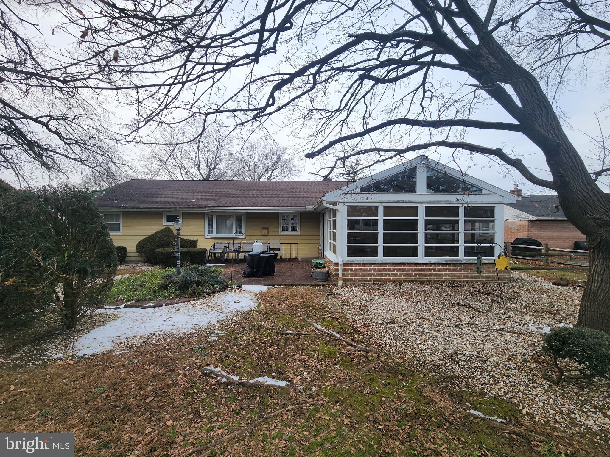 3116 Linda Lane Sinking Spring, PA 19608 - Photo 5 of 44 a front view of a house with garden