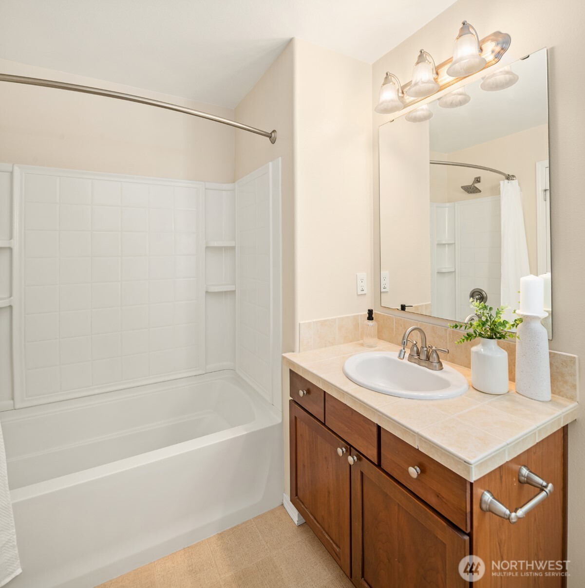 20233 Northeast 124th Street, Unit 89 Bothell, WA 98011 - Photo 18 of 32 Gallery Image 18