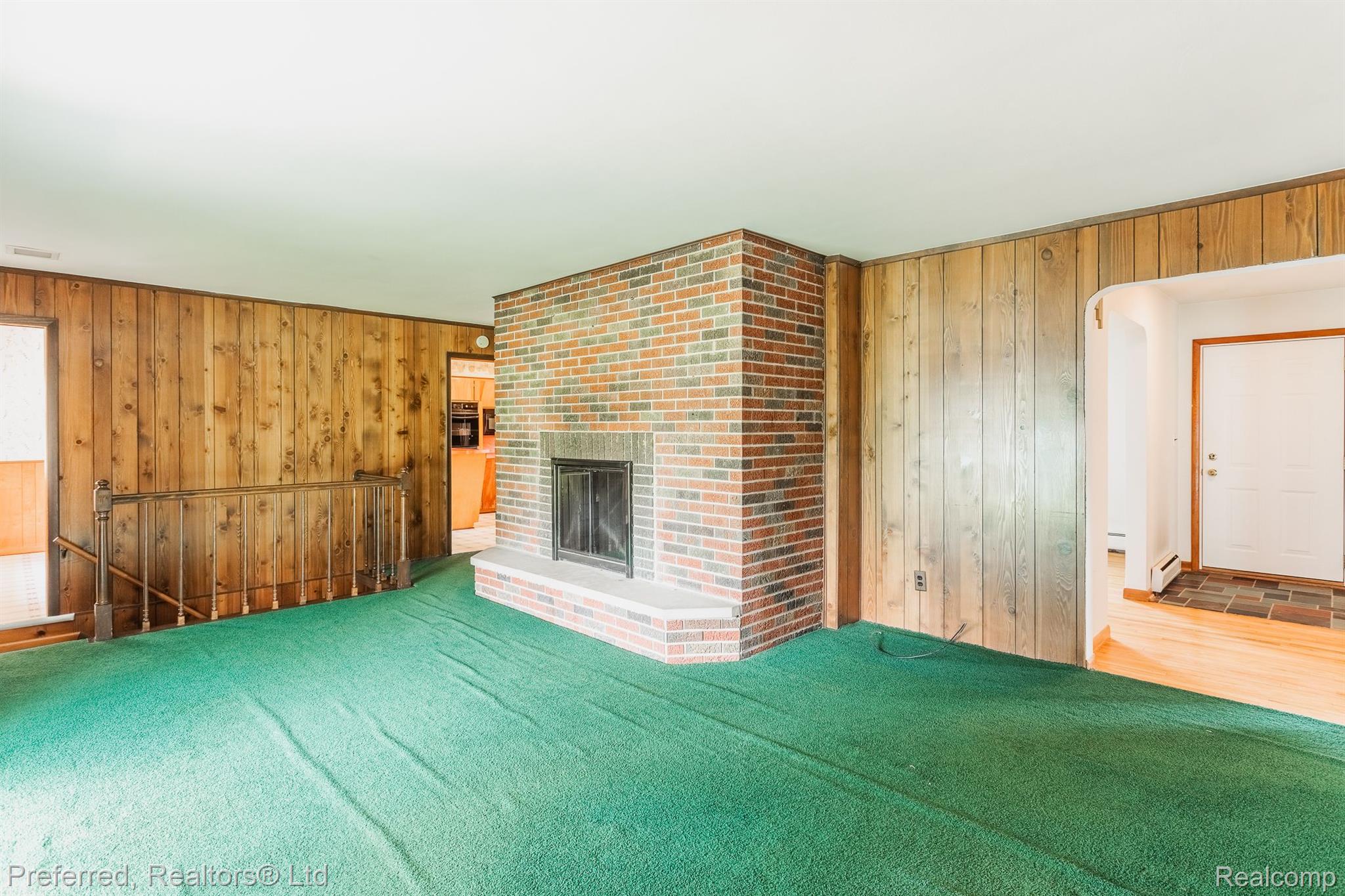 33721 Willow Road New Boston, MI 48164 - Photo 8 of 41 Gallery Image 8
