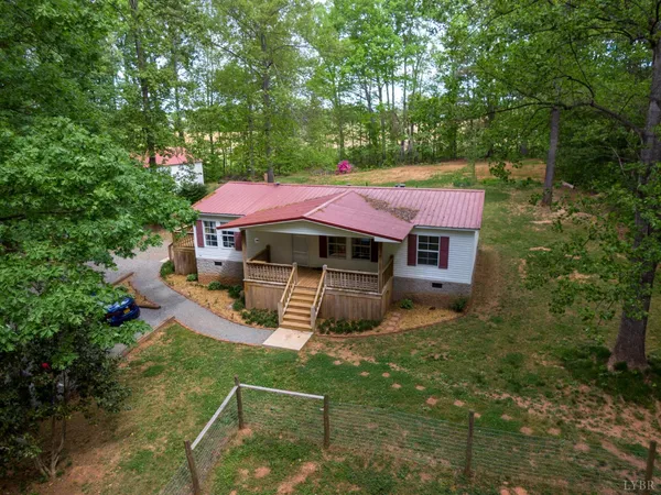 $279,999 | 12668 Patrick Henry Highway, Brookneal, VA 24528