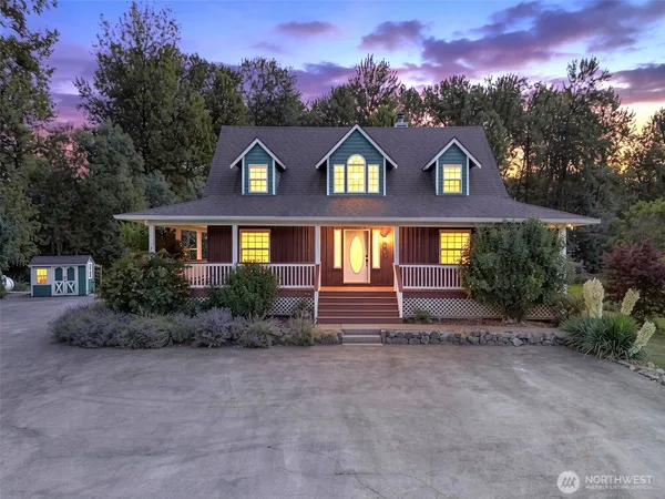 $1,199,000 | 11915 151st Ave Court East, Puyallup, WA 98374