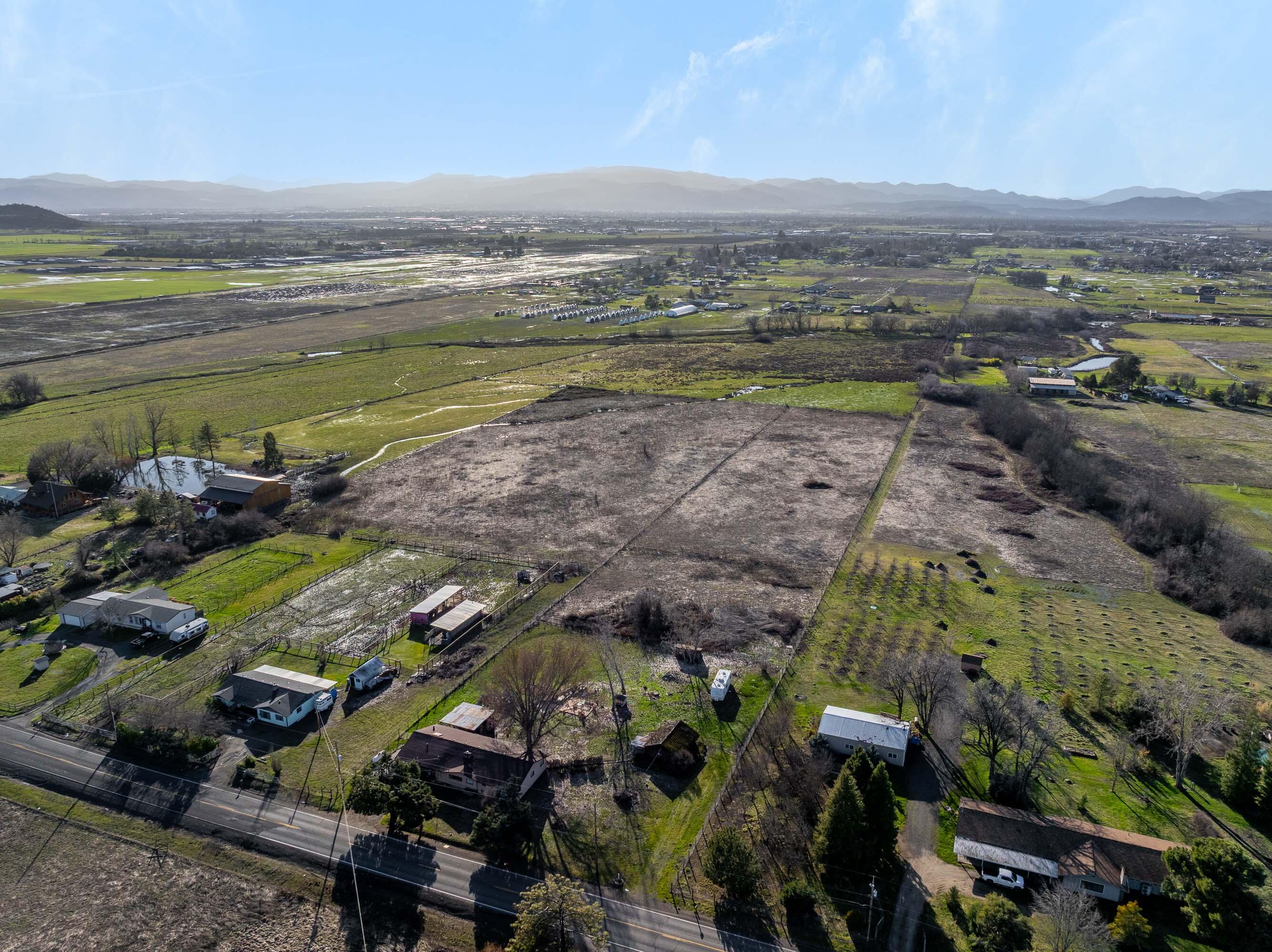 6475 Foothill Road Medford, OR 97502 - Photo 26 of 29 DRONE (2 of 5)