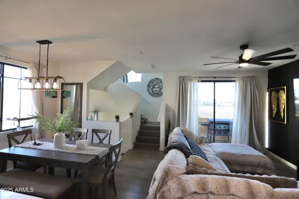 $3,000 | 2315 North 52nd Street, Unit 124, Phoenix, AZ 85008