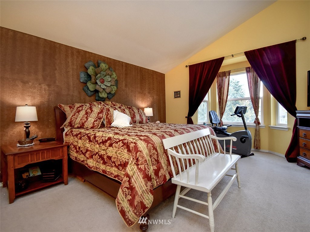 4323 147th Place Southeast Bothell, WA 98012 - Photo 14 of 22 Gallery Image 14