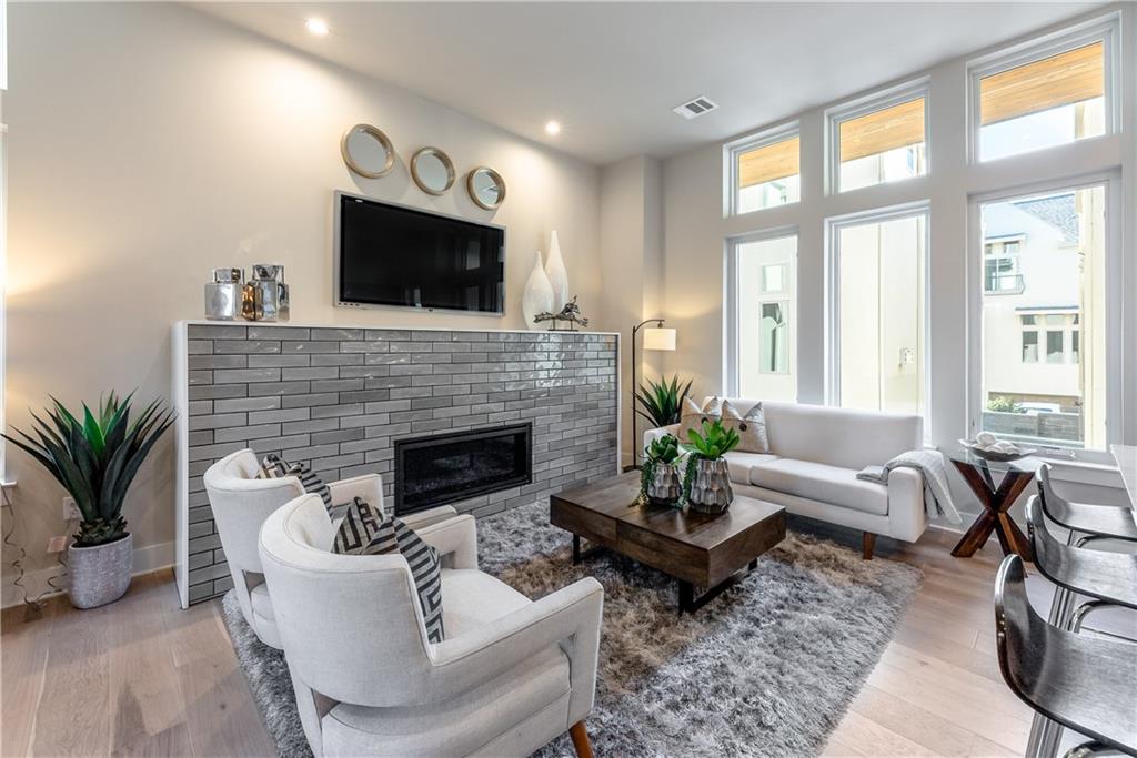 2300 Enfield Road, Unit 304 Austin, TX 78703 - Photo 4 of 16