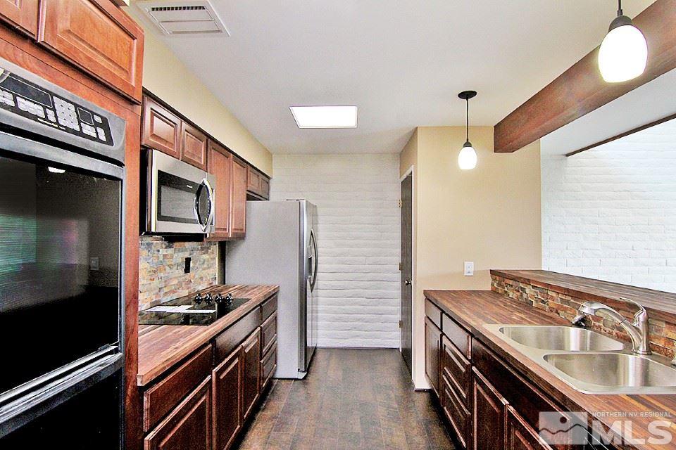 3393 Skyline Boulevard Reno, NV 89509 - Photo 4 of 29 Photo 4