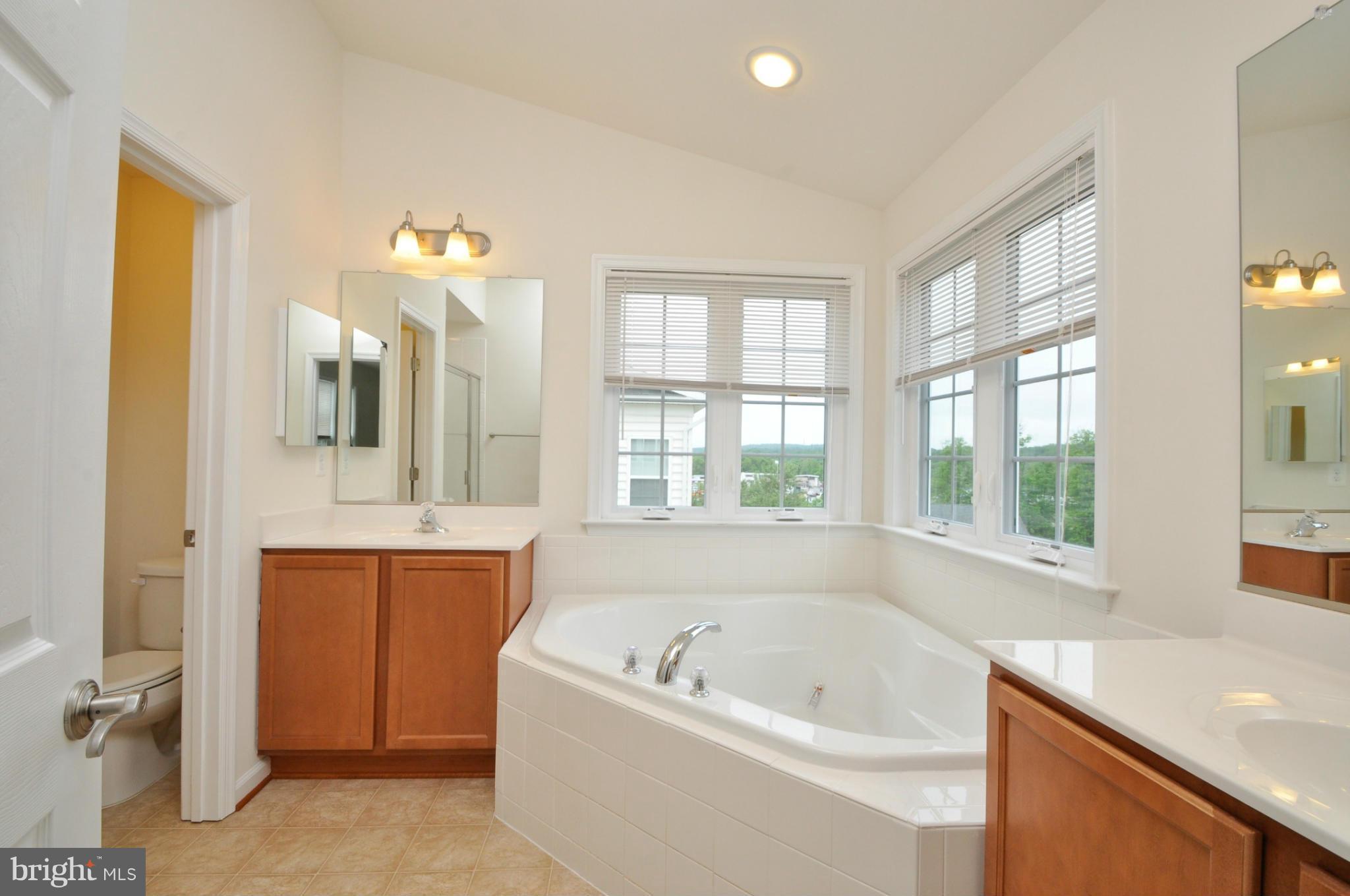 17672 Possum Point Road Dumfries, VA 22026 - Photo 22 of 29 Bath