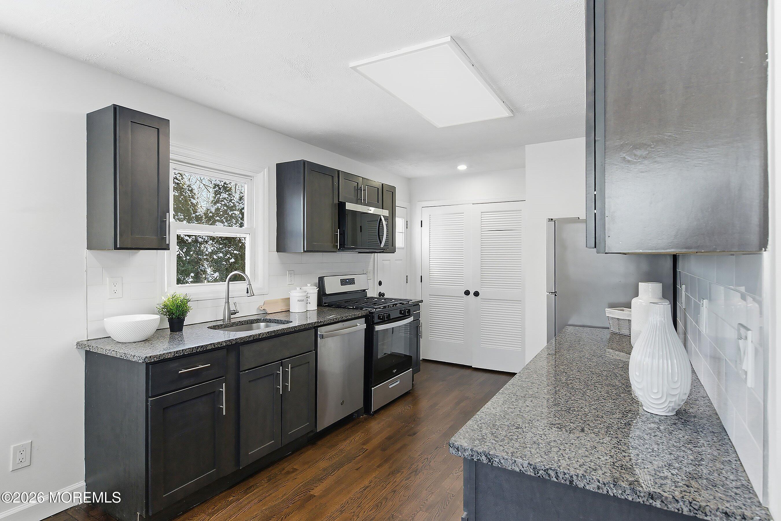 123 West 4th Street Howell, NJ 07731 - Photo 4 of 25 05-Kitchen 1A