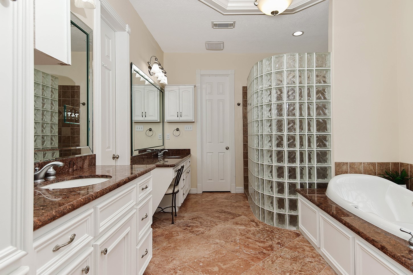 7916 Wooded Way Drive Spring, TX 77389 - Photo 14 of 36