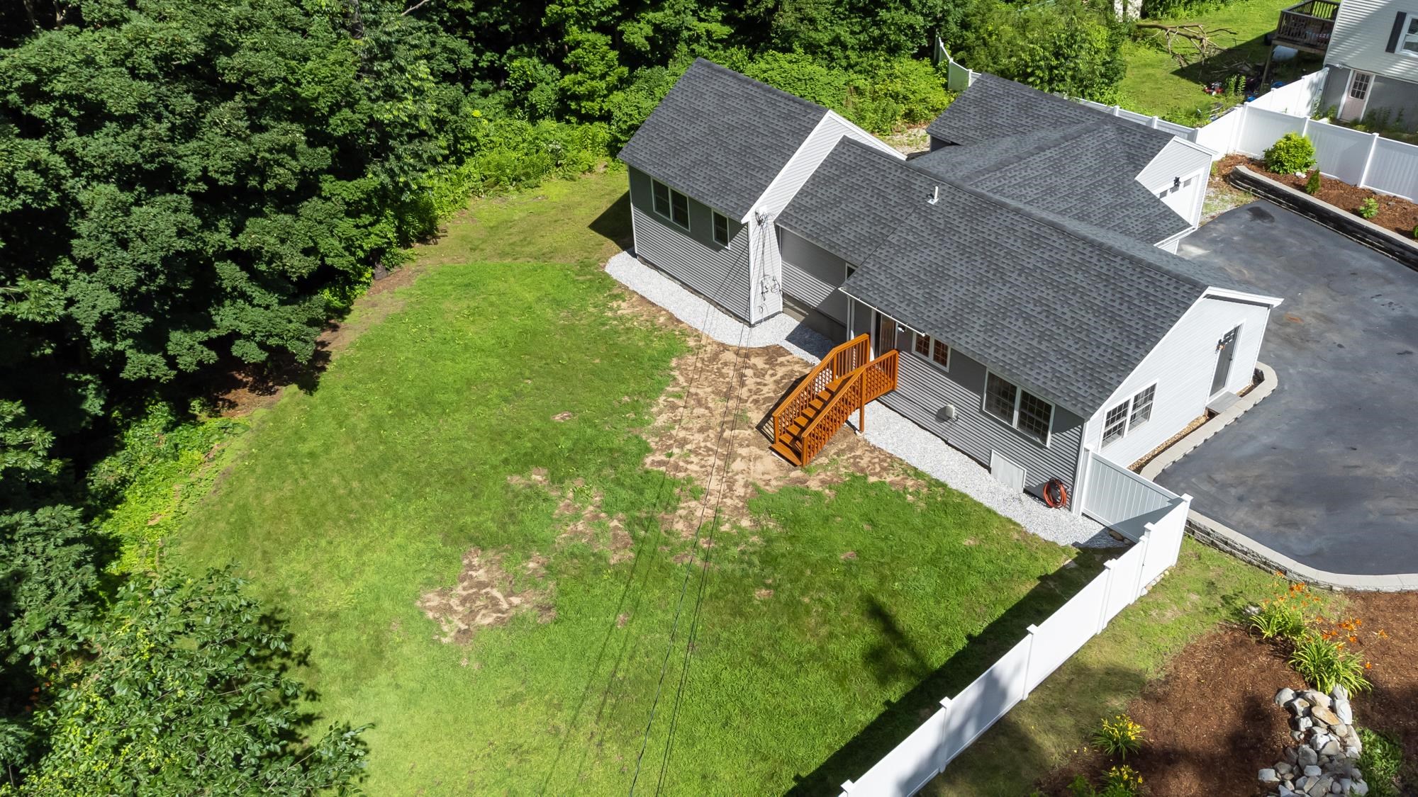89 Silver Lake Road Hollis, NH 03049 - Photo 2 of 36