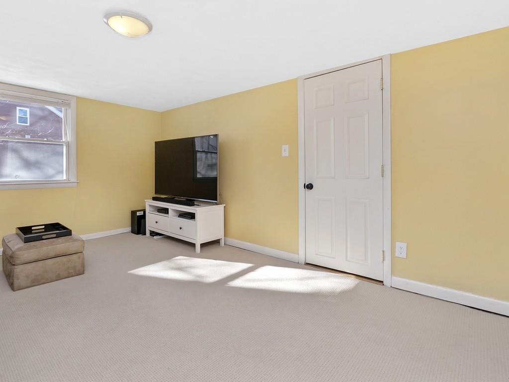 12 Outlook Road Waltham, MA 02451 - Photo 33 of 36