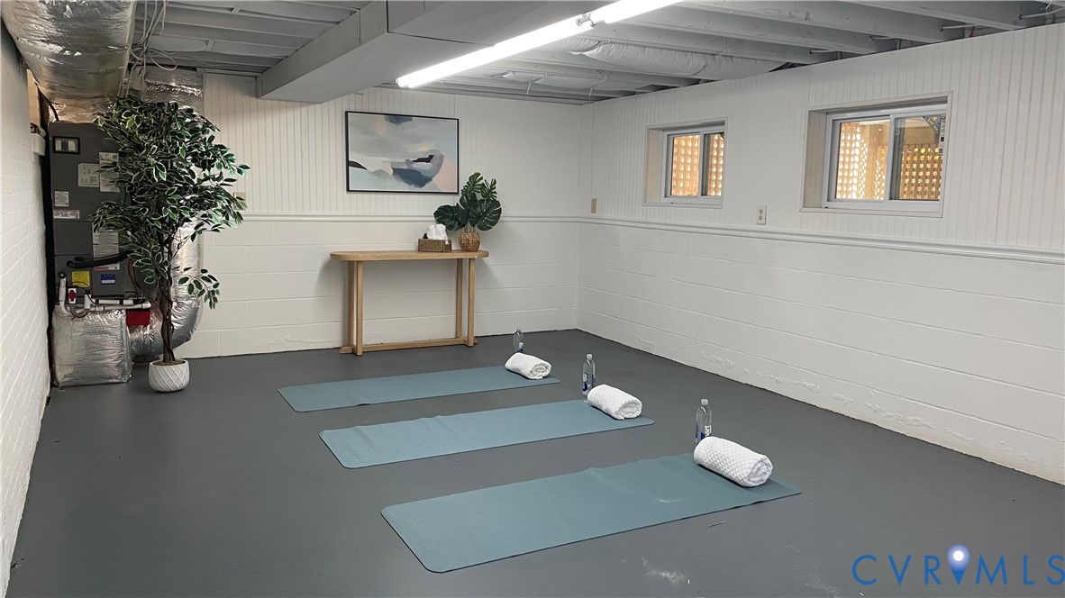 1008 Bevridge Road Richmond, VA 23226 - Photo 43 of 43 a view of a livingroom with furniture and window
