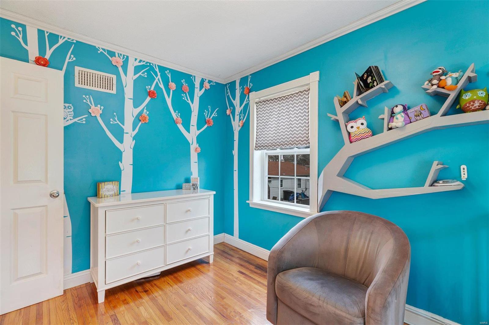 9422 MacKenzie Road St. Louis, MO 63123 - Photo 17 of 33