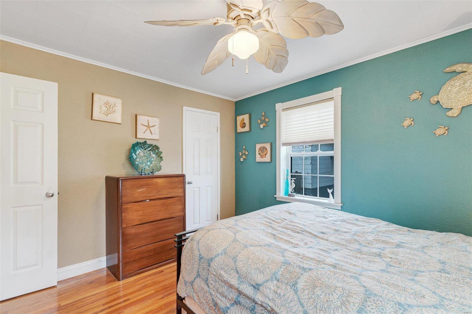 9422 MacKenzie Road St. Louis, MO 63123 - Photo 21 of 33