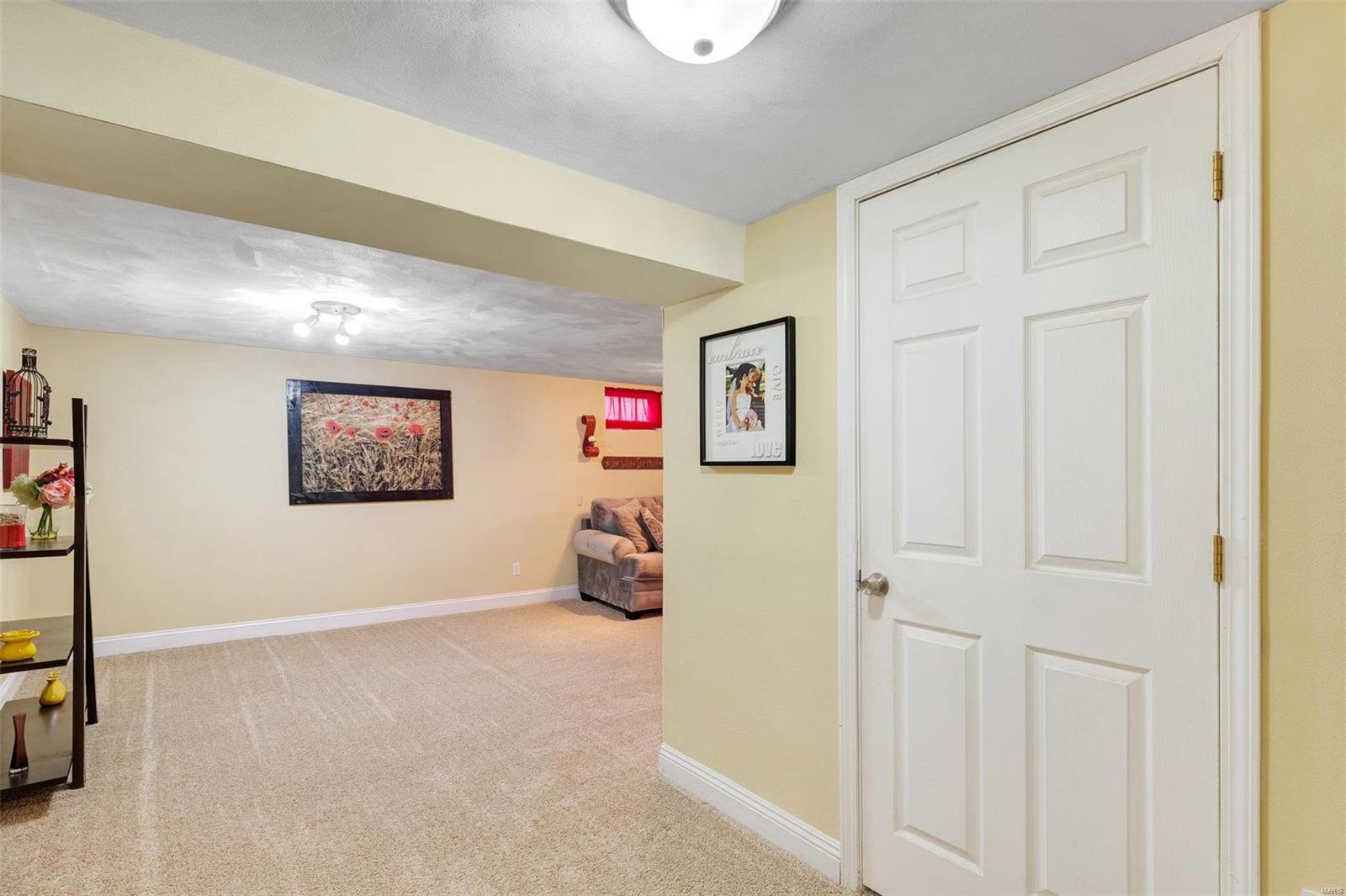 9422 MacKenzie Road St. Louis, MO 63123 - Photo 22 of 33