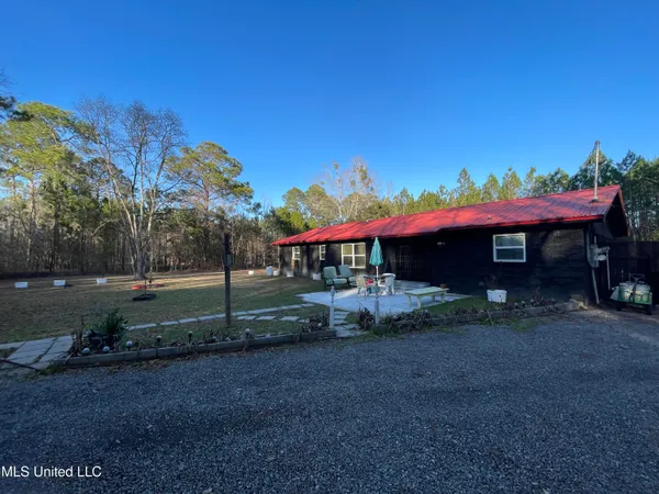 $179,900 | 10401 Dawnridge Drive, Moss Point, MS 39562