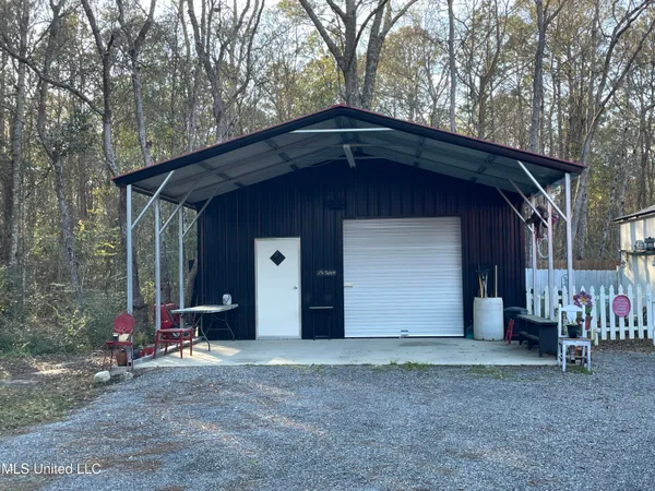 $179,900 | 10401 Dawnridge Drive, Moss Point, MS 39562
