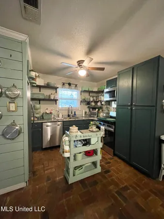 $179,900 | 10401 Dawnridge Drive, Moss Point, MS 39562