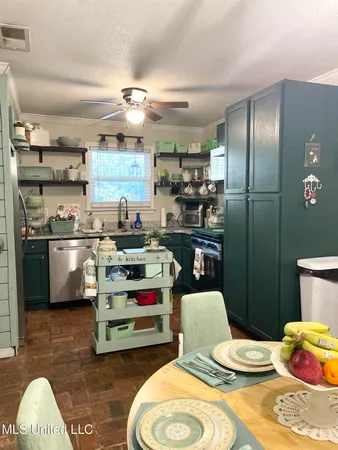 $179,900 | 10401 Dawnridge Drive, Moss Point, MS 39562