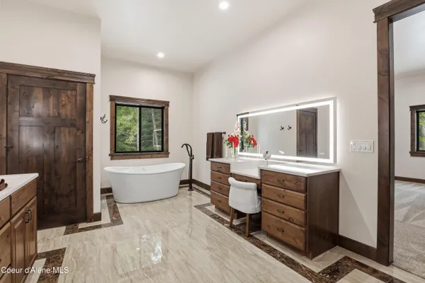 $1,750,000 | 216 Mara Meadows, Athol, ID 83801