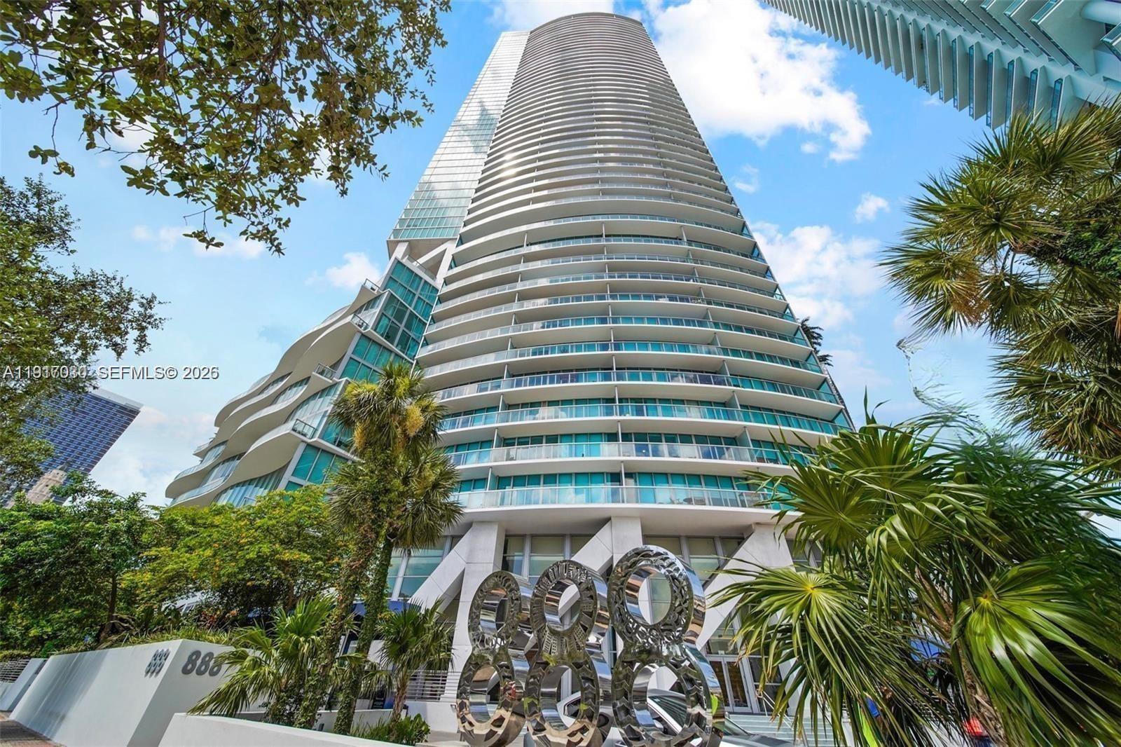 888 Biscayne Boulevard, Unit 2904 Miami, FL 33132 - Photo 21 of 27 a view of a tall white building