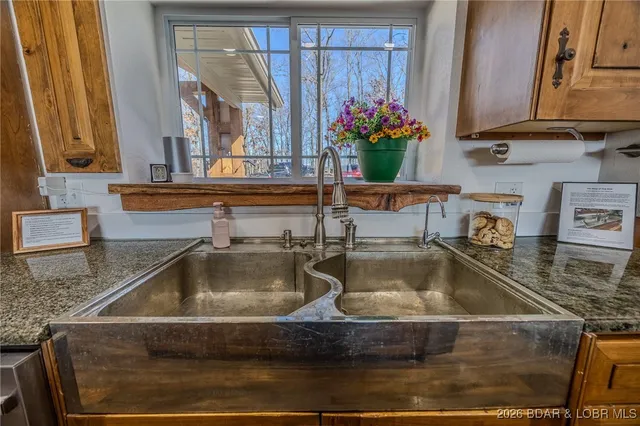 $649,000 | 81 Restless Point, Camdenton, MO 65020