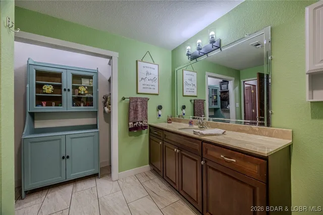 $649,000 | 81 Restless Point, Camdenton, MO 65020