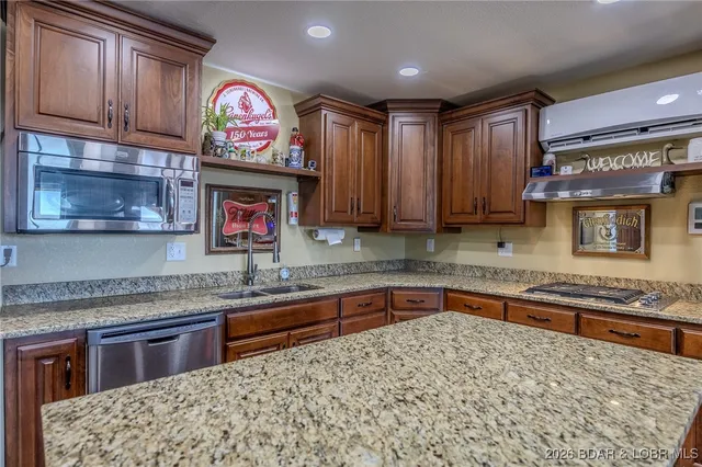 $649,000 | 81 Restless Point, Camdenton, MO 65020