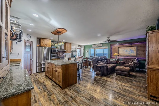 $649,000 | 81 Restless Point, Camdenton, MO 65020