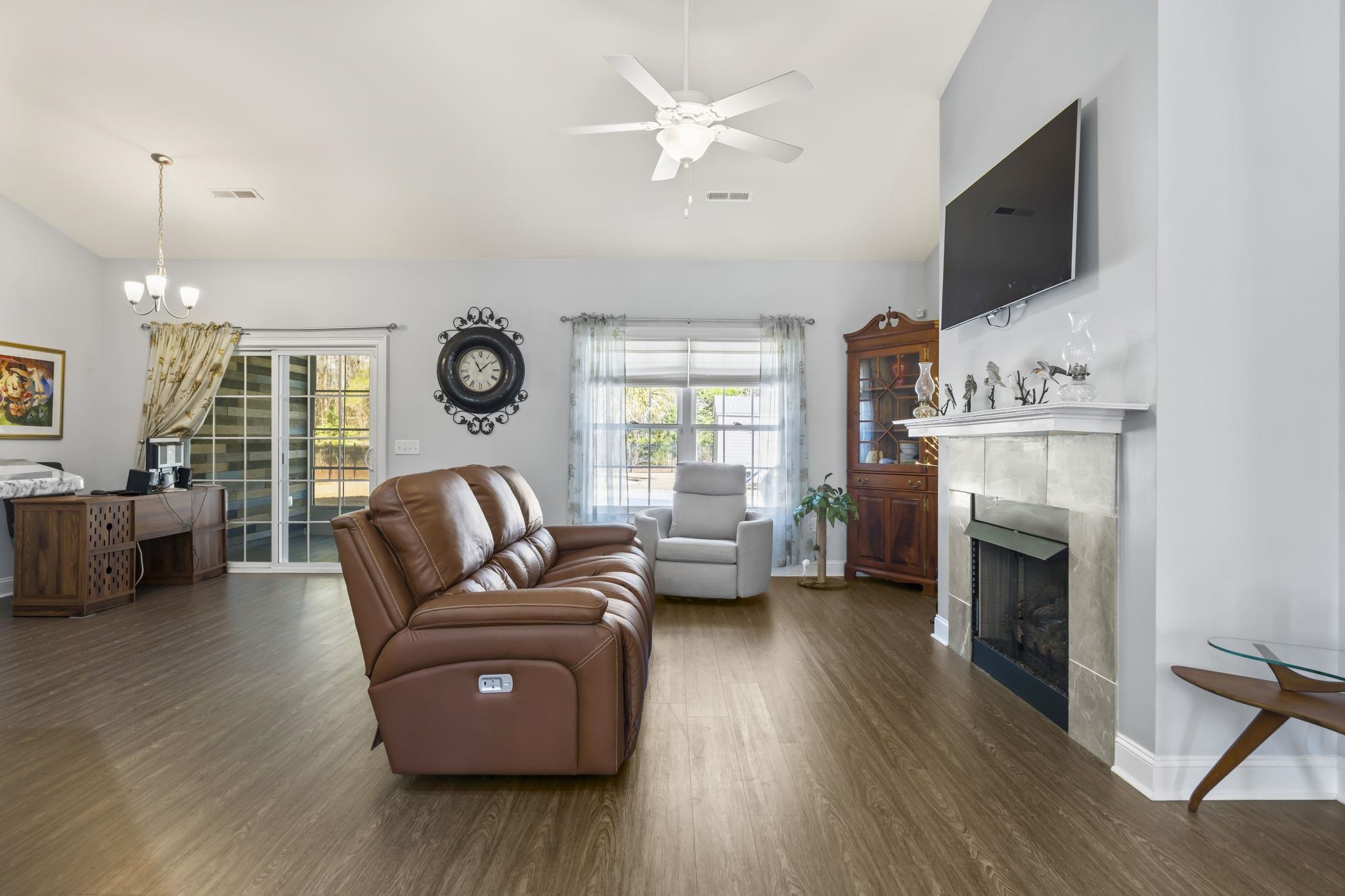 5123 Huston Road Conway, SC 29526 - Photo 7 of 37 Gallery Image 7